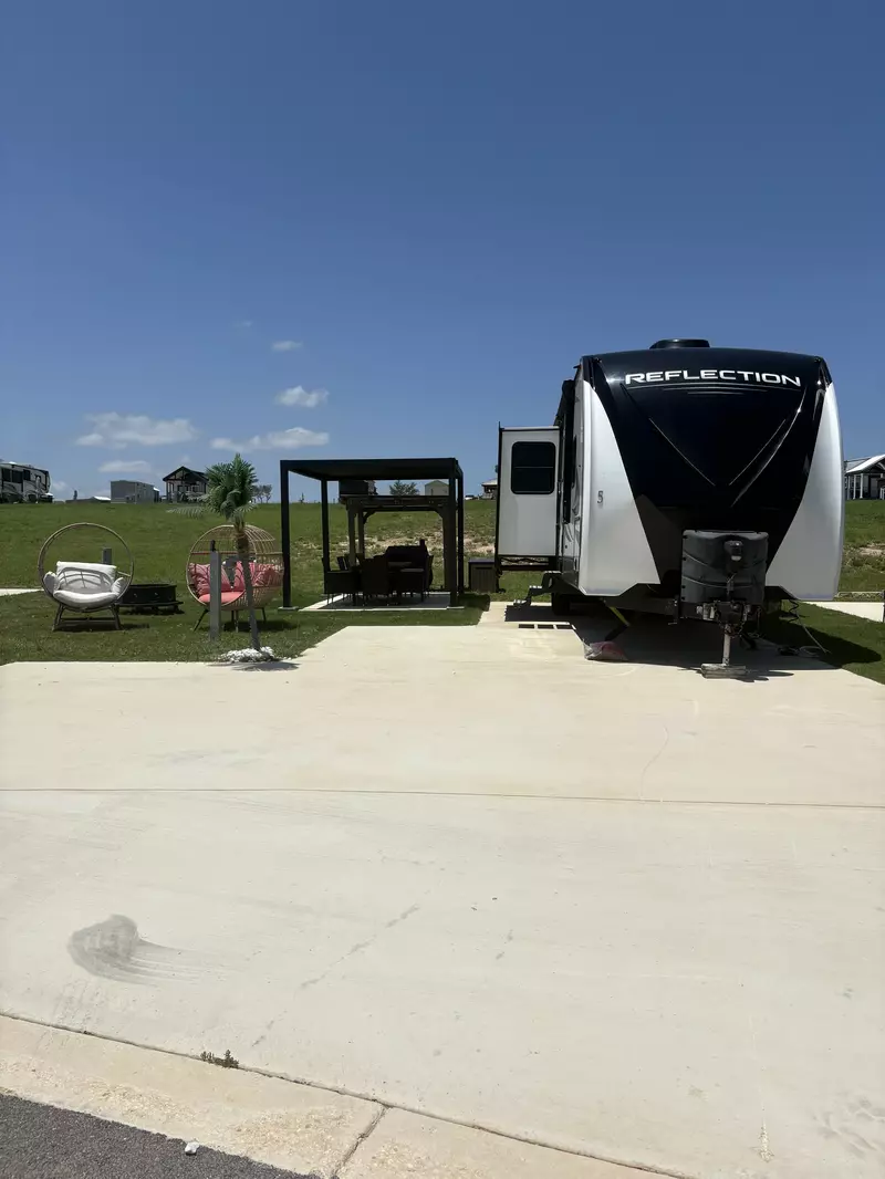 Deluxe RV Site 132