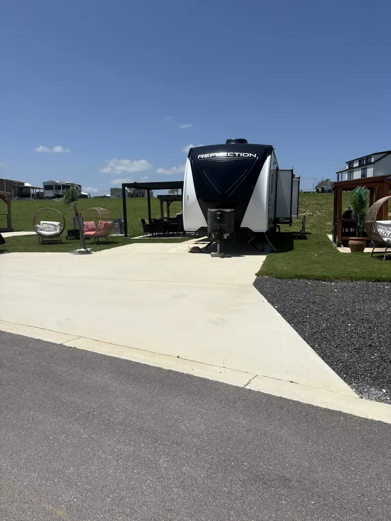 Deluxe RV Site 132