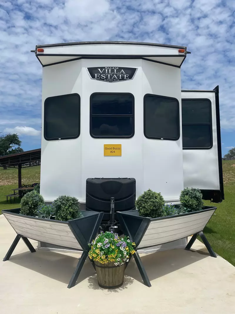 RV Rental 024