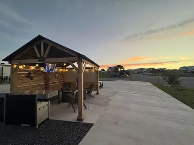 Executive Site FF 111