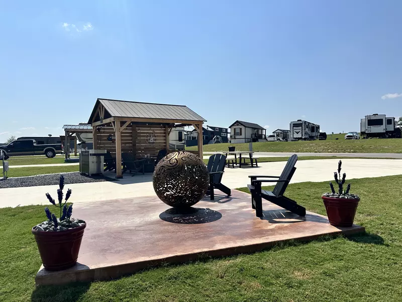Executive Site FF 111